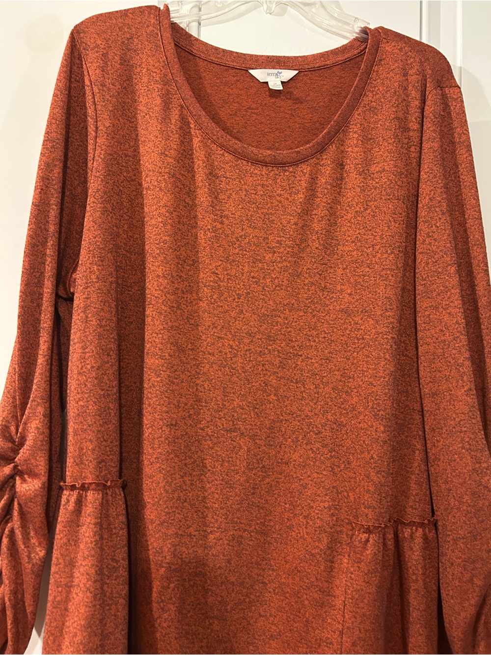 Terra & Sky Rust Long-Sleeve Scoop Neck Top